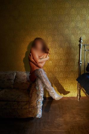 Проститутка индивидуалка Лара, Университет, Киев +38 (068) 121-44-44